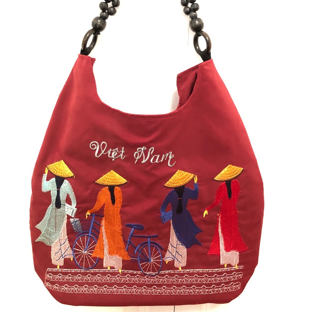 Embroidered silk handbag - Vietnam